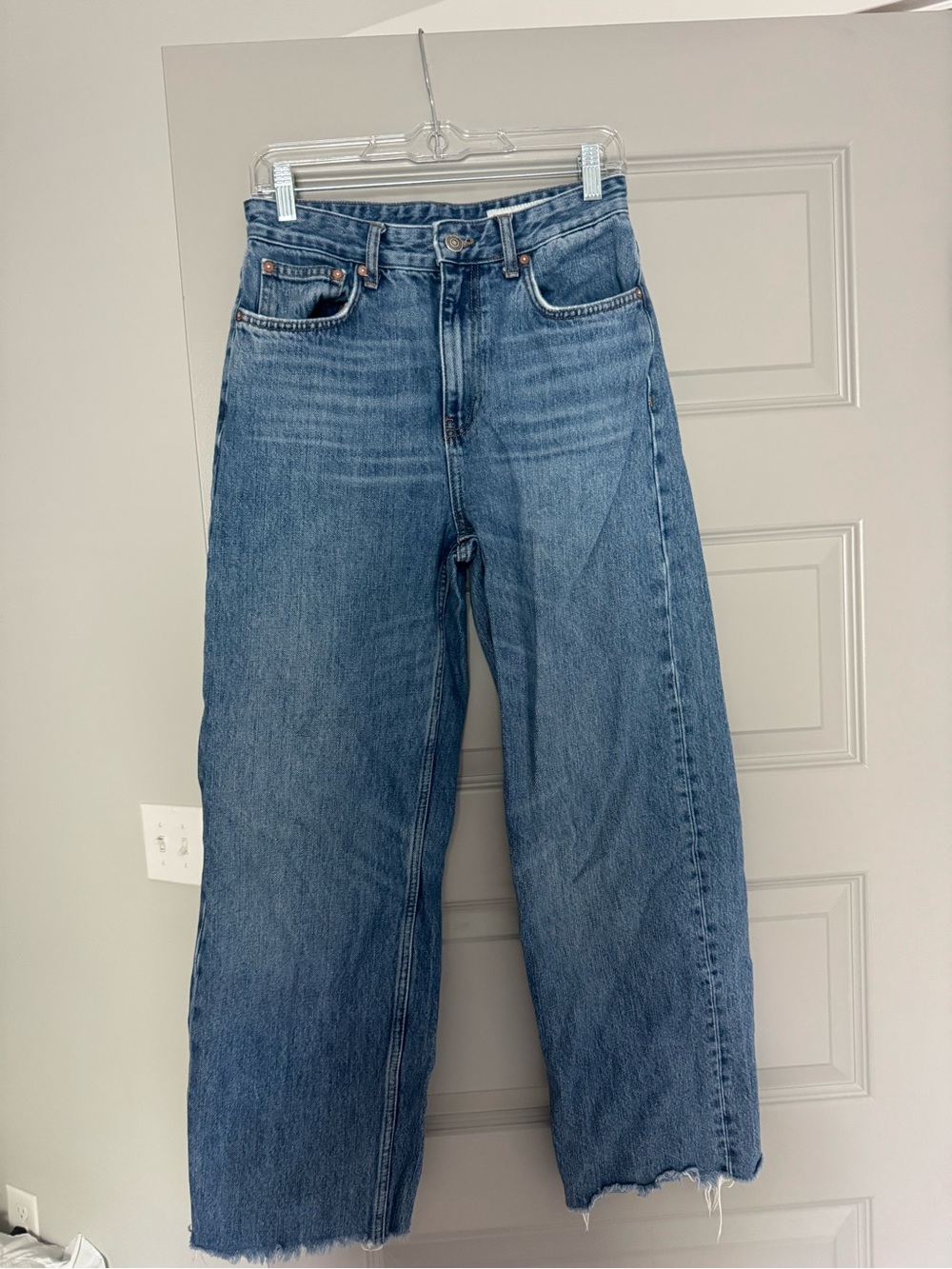 Zara High-Rise Wide Leg Jeans in Medium Blue Wash